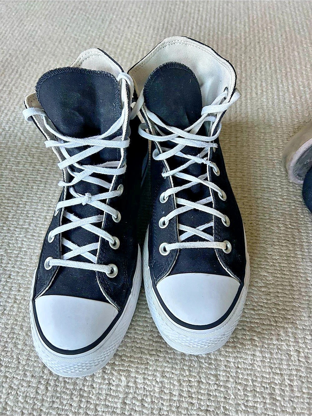 Converse Chuck Taylor All Star High Top Sneakers Black & White US 9.5